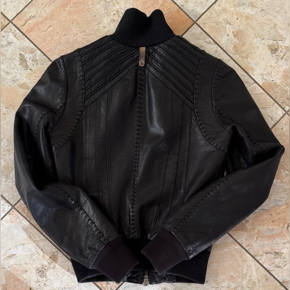 Aritzia Mackage Leather Jacket size XS - Picture 8 of 17